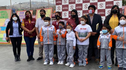 Ministerio de Cultura entregó 250 libros a la Municipalidad Distrital de Mi Perú