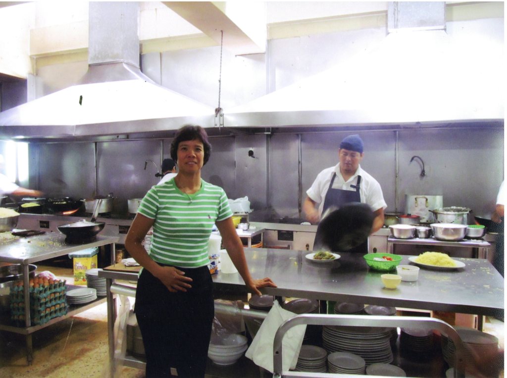 De pasadita por el Callao y apostando a ganador - Claudia Tejada y Patricia Castrillon Claudia Tejada Patricia Castrillon20140715_16354394