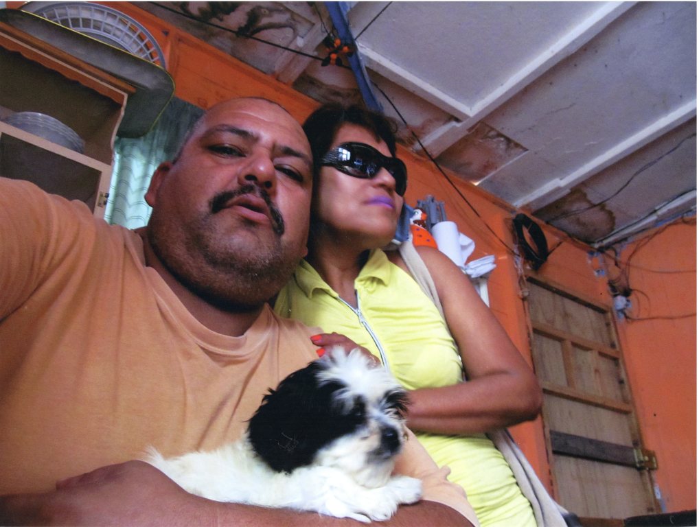 Familia y Hogar - Hermanos Concha y Adolfo Sui Hermanos Concha- Adolfo Sui20140715_16454775