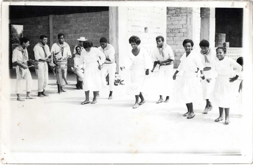 3.-Cañete-Negro-danzando-el-Alcatraz