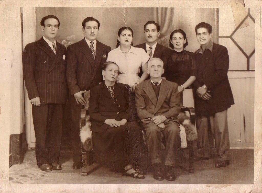 323994_10150310194280981_310375514_o