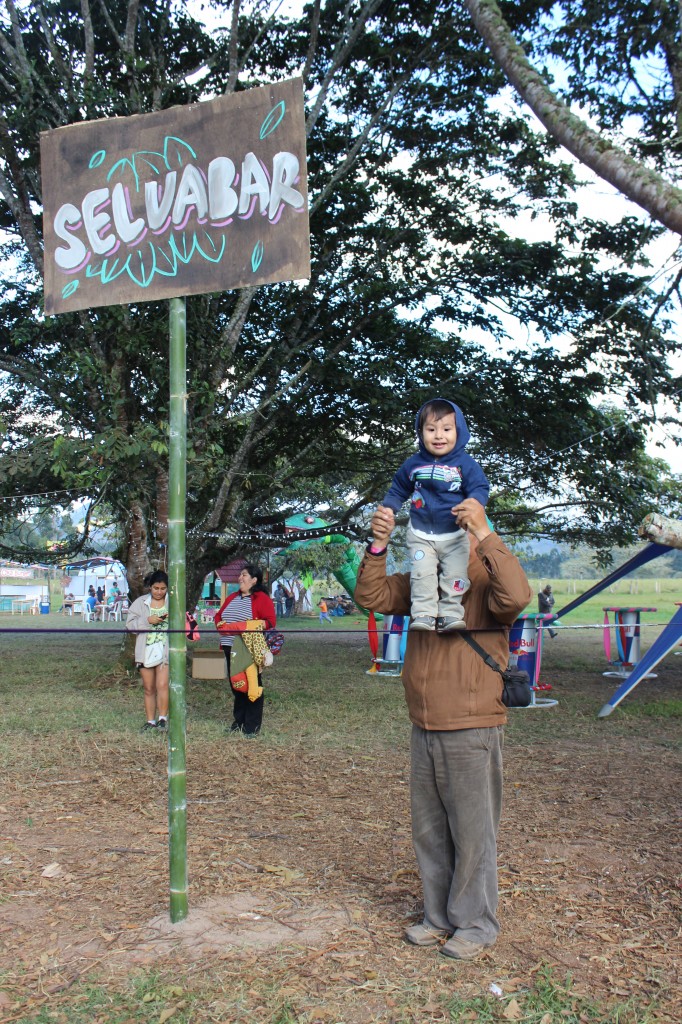 Niño disfrutando Selvabar