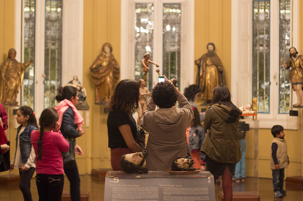 visitantes esculturas