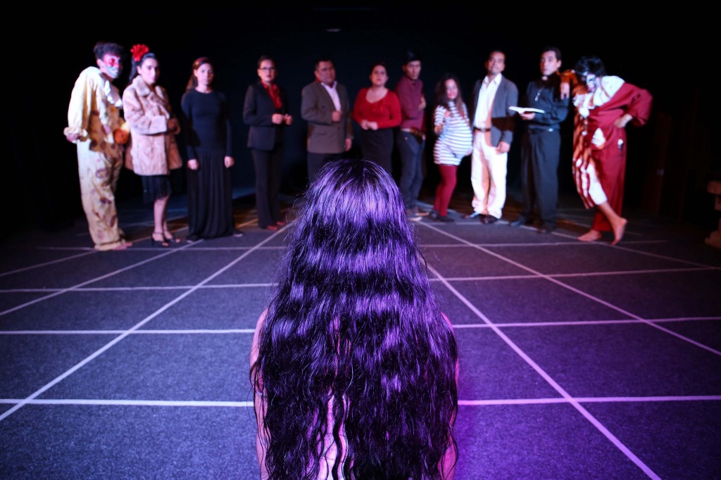 Obra teatral "La niña se mató y punto"