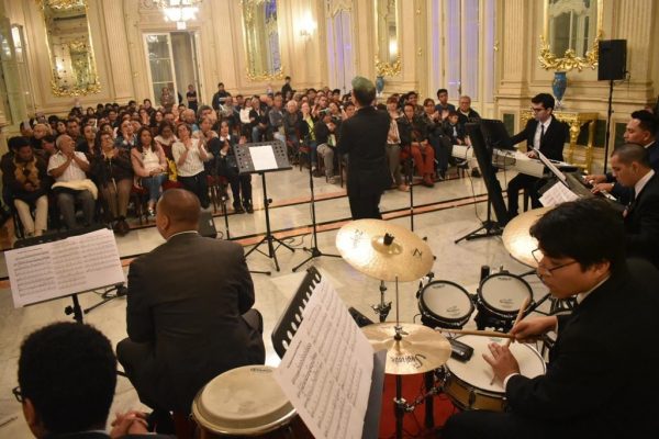 CONTINÚAN LOS CONCIERTOS EN EL SALÓN DORADO DEL TEATRO MUNICIPAL